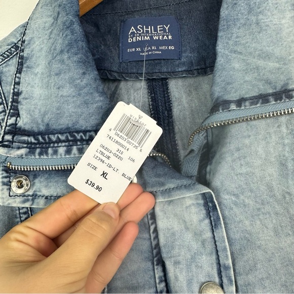 Ashley Denim Windsor Acid Wash Denim Jacket XL New - Picture 4 of 8